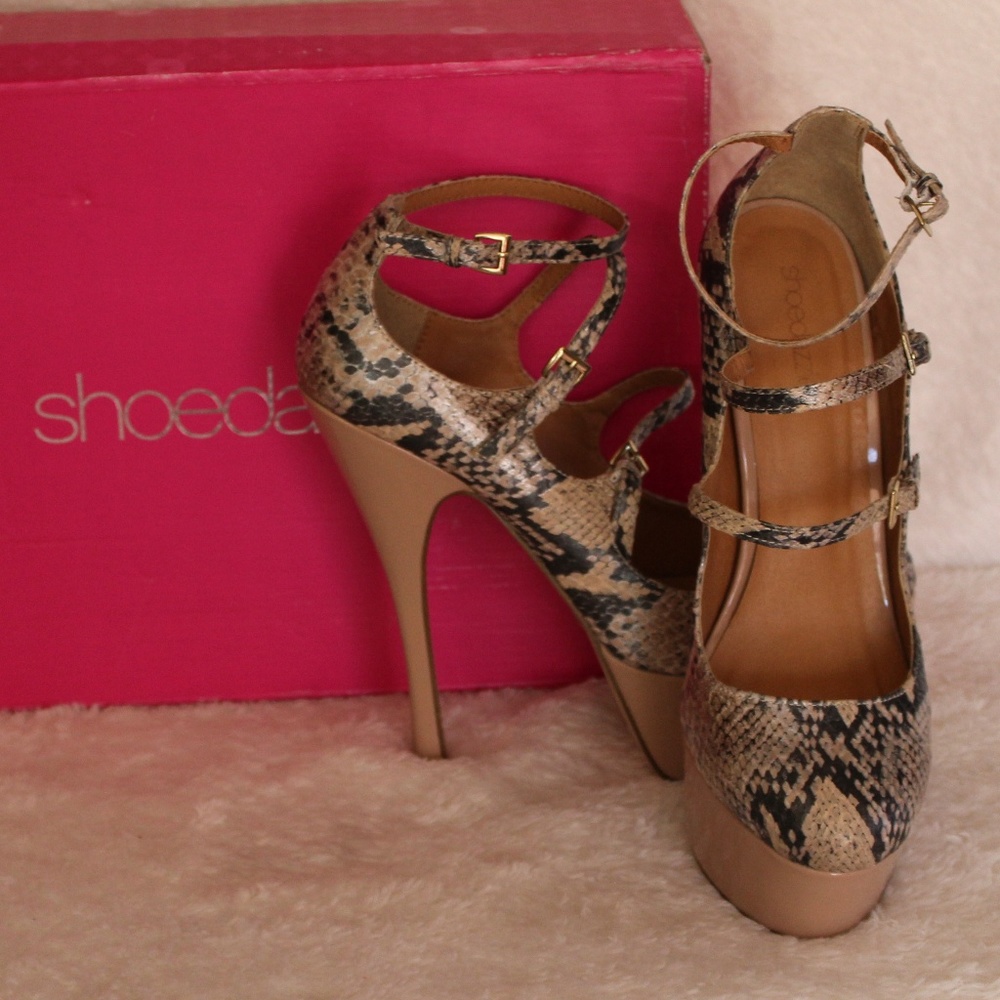 Shoe Dazzle Platform Stilettos